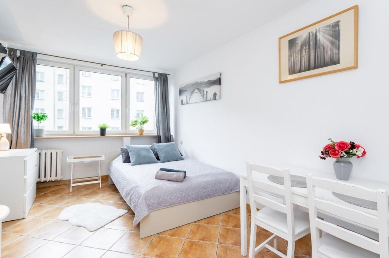 Cinnamon Apartment Metro Swietokrzyska Warschau Exterior foto